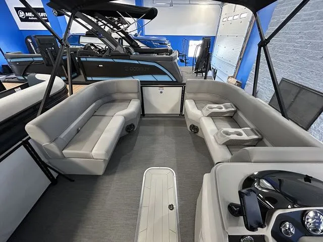 Slide: The Image of Godfrey Xperience 2286 SFLX 27" Impact Center Tube Package 2026 - 3