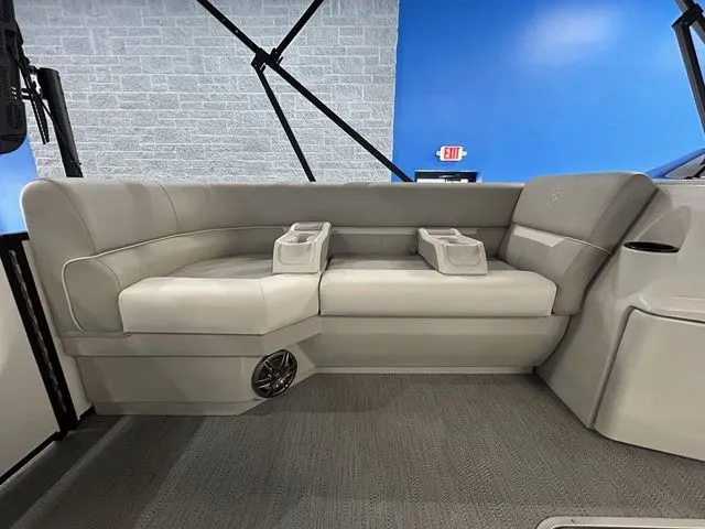 Slide: The Image of Godfrey Xperience 2286 SFLX 27" Impact Center Tube Package 2026 - 6