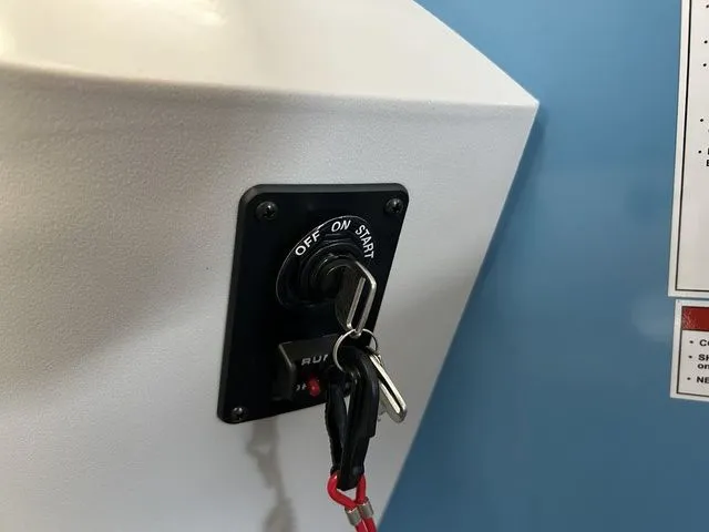 Slide: The Image of Godfrey Sweetwater 2286 SFLC 27" Impact Center Tube Packag 2026 - 18