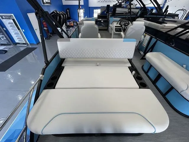 Slide: The Image of Godfrey Sweetwater 2286 SFLC 27" Impact Center Tube Packag 2026 - 23