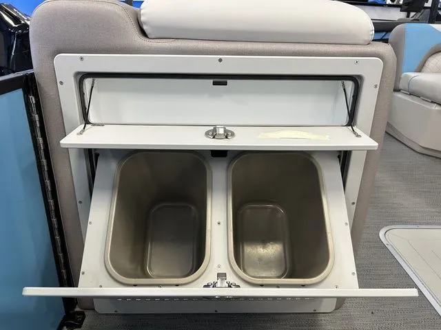 Slide: The Image of Godfrey Sweetwater 2286 SFLC 27" Impact Center Tube Packag 2026 - 4