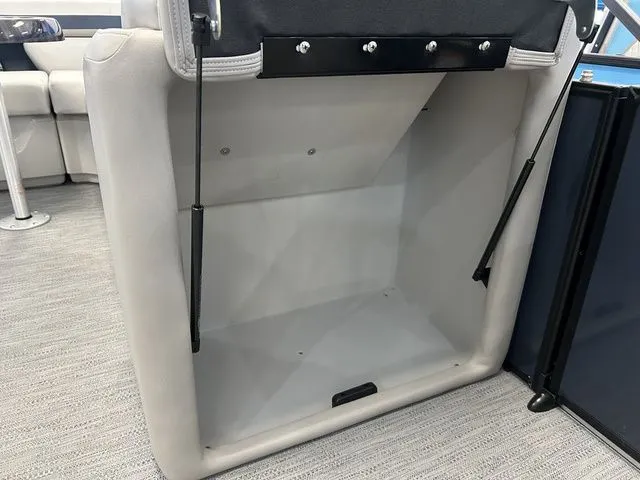 Slide: The Image of Godfrey Sweetwater 2286 CPSE 27" Impact Center Tube Packag 2026 - 12