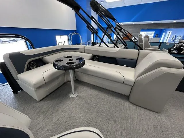 Slide: The Image of Godfrey Sweetwater 2286 CPSE 27" Impact Center Tube Packag 2026 - 25