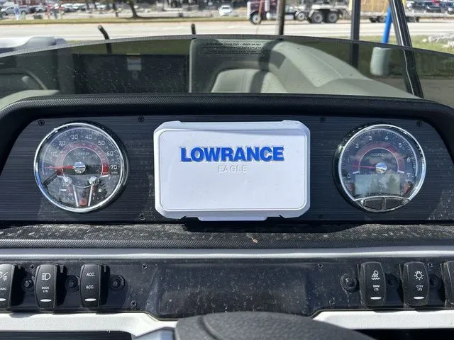 Slide: The Image of Godfrey Sweetwater 2286 FS 27" iMPACT Center Tube Package 2026 - 16