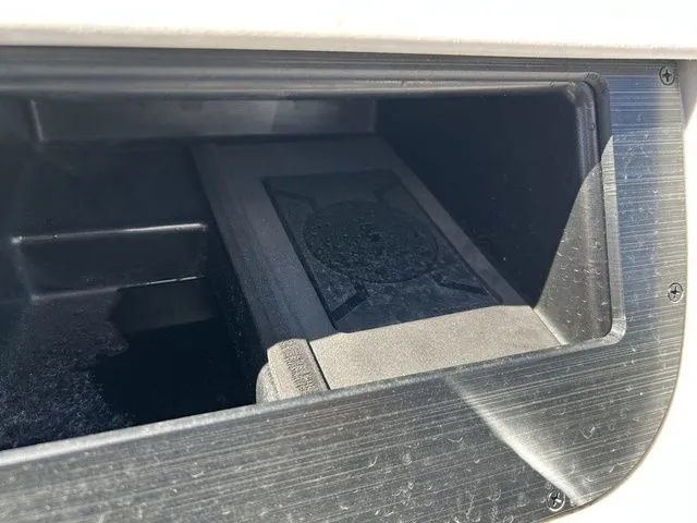 Slide: The Image of Godfrey Sweetwater 2286 FS 27" iMPACT Center Tube Package 2026 - 19