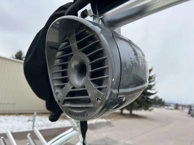 Slide: The Image of Tigé R20 2011 - 31