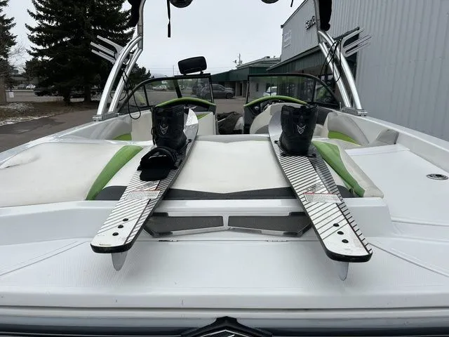 Slide: The Image of Tigé R20 2011 - 8