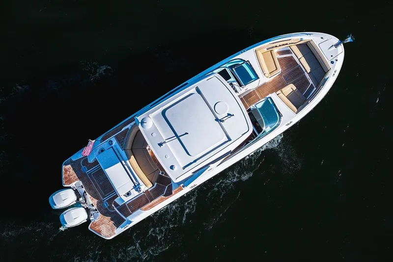 Slide: The Image of Port quarter profile - 2