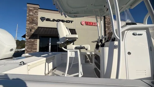 Slide: The Image of Sea Pro 250 DLX W/300HP 2025 - 14
