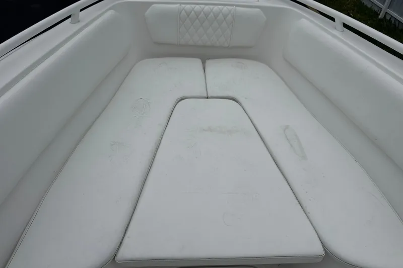 Slide: The Image of White leather boat seat with diamond stitching, Concept 27 model, 2015. - 104
