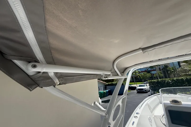 Slide: The Image of Boat canopy structure on a 2015 Concept 27, showcasing support and zipper details. - 116