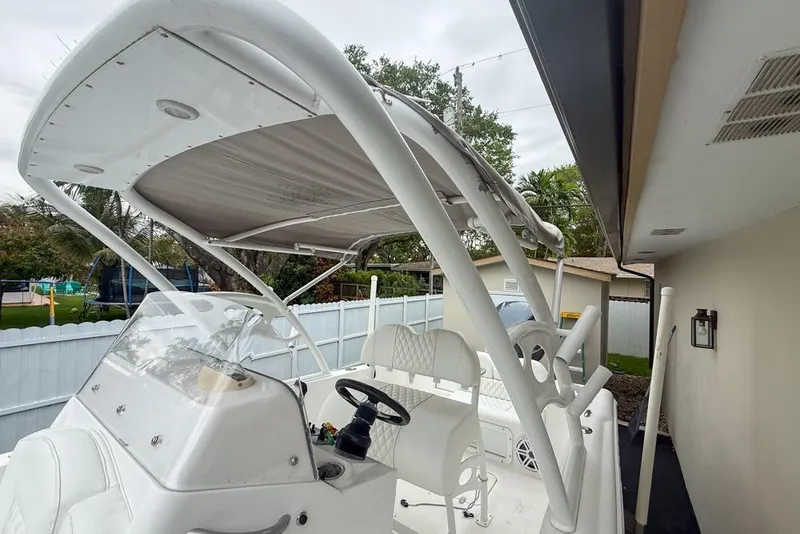 Slide: The Image of Yamaha four-stroke outboard motor on a Concept 27 boat, 2015 model. - 53