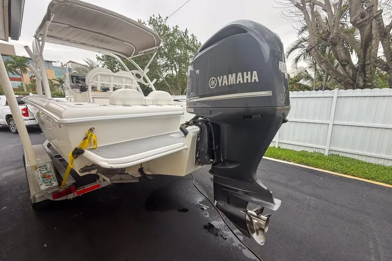 Slide: The Image of Boat trailer hitch and wiring on a 2015 Concept 27 model. - 59