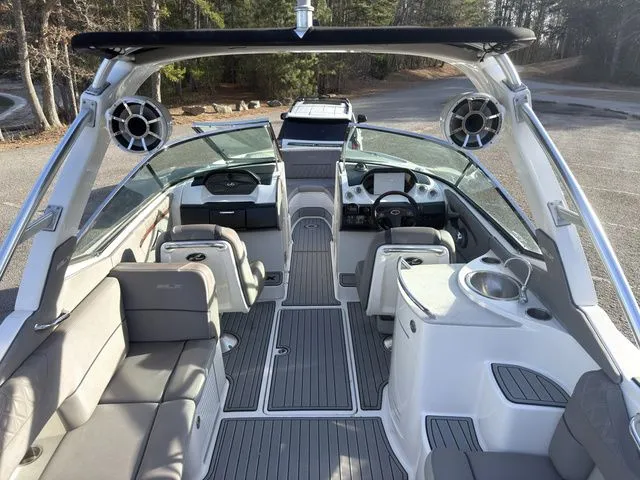 Slide: The Image of Sea Ray 270 SLX 2008 - 19