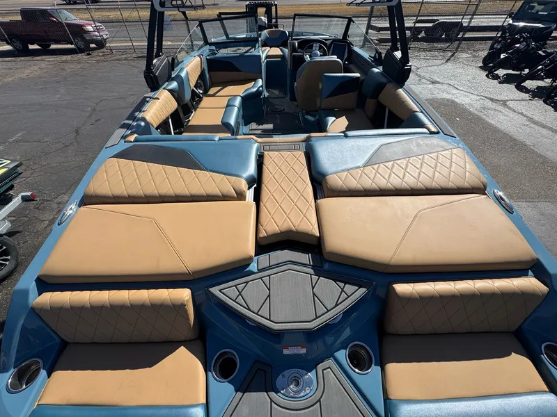 Slide: The Image of Tigé Z1 2022 - 13