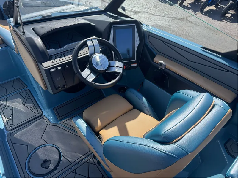 Slide: The Image of Tigé Z1 2022 - 16