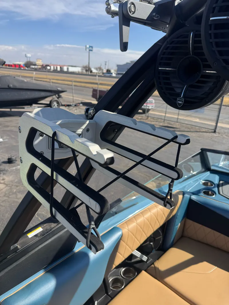 Slide: The Image of Tigé Z1 2022 - 20