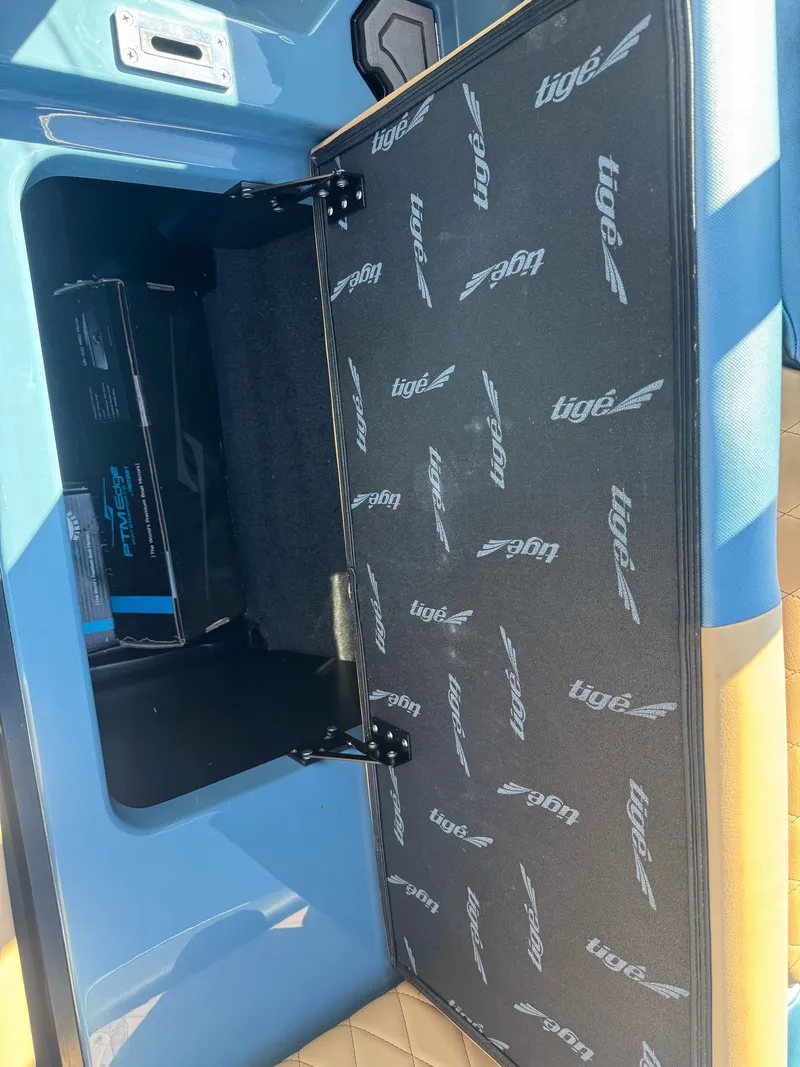 Slide: The Image of Tigé Z1 2022 - 21