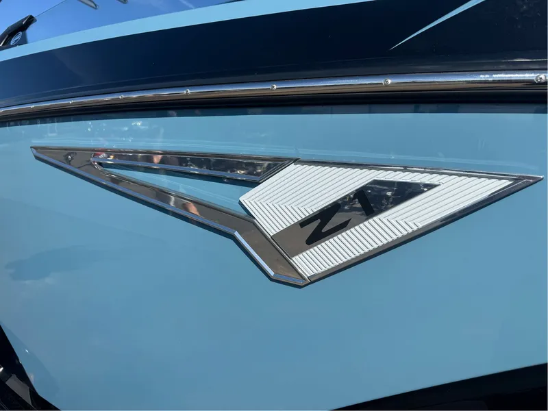 Slide: The Image of Tigé Z1 2022 - 25