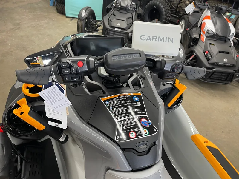 Slide: The Image of Sea-Doo FishPro Trophy 170 2026 - 6