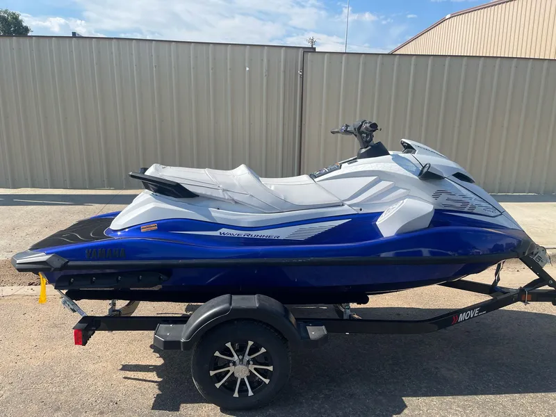 Slide: The Image of Yamaha GP SVHO with Audio 2025 - 3