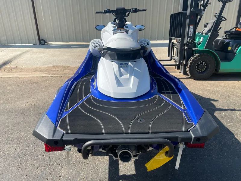 Slide: The Image of Yamaha GP SVHO with Audio 2025 - 4