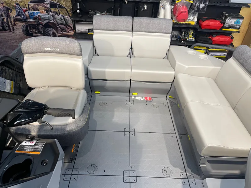 Slide: The Image of Sea-Doo Switch Sport Compact - 170 HP 2026 - 5