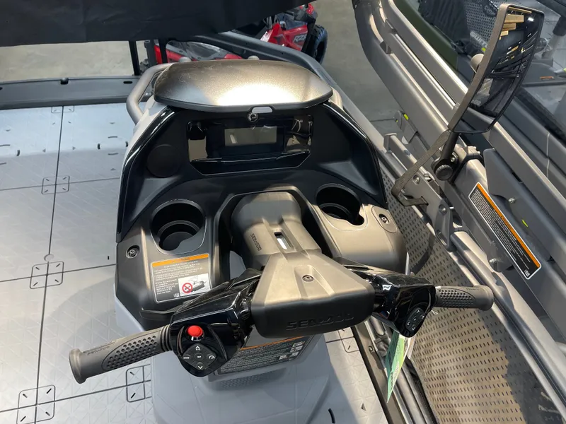 Slide: The Image of Sea-Doo Switch Sport Compact - 170 HP 2026 - 7