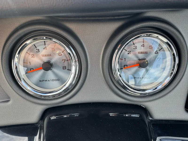 Slide: The Image of Yamaha 242 Limited S 2017 - 26