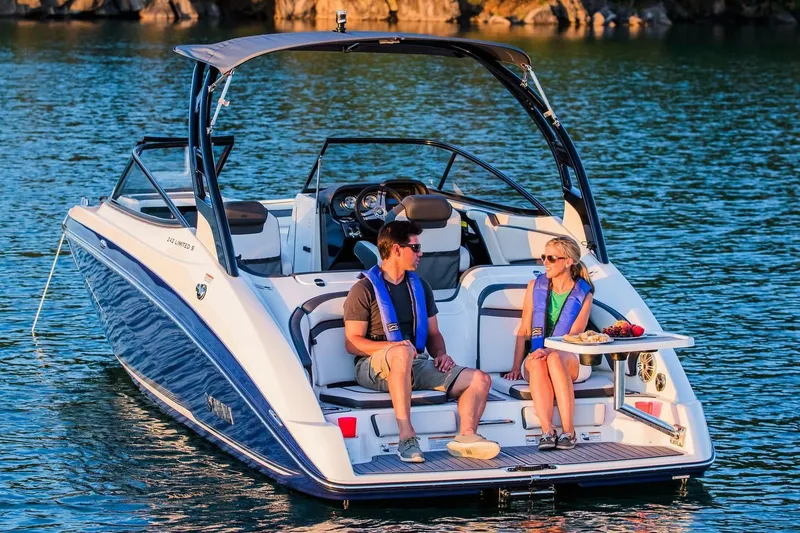 Slide: The Image of Yamaha 242 Limited S 2017 - 30