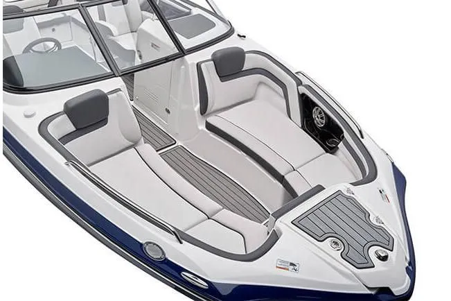 Slide: The Image of Yamaha 242 Limited S 2017 - 33