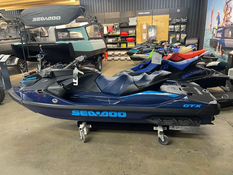 The Image of Sea-Doo GTX 230 Tech Package, Audio, iDF, iBR 2026 - 1