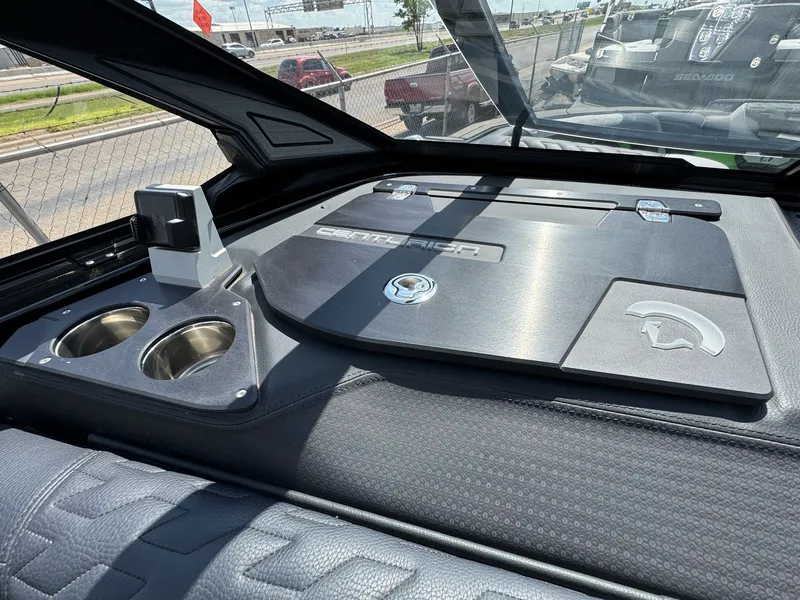 Slide: The Image of Centurion Ri230 2025 - 13