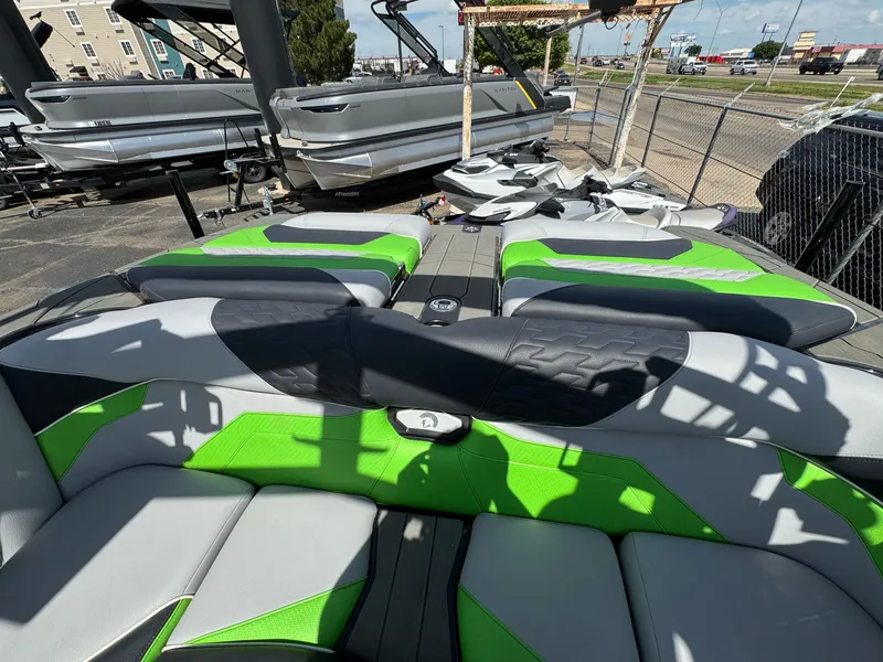 Slide: The Image of Centurion Ri230 2025 - 17