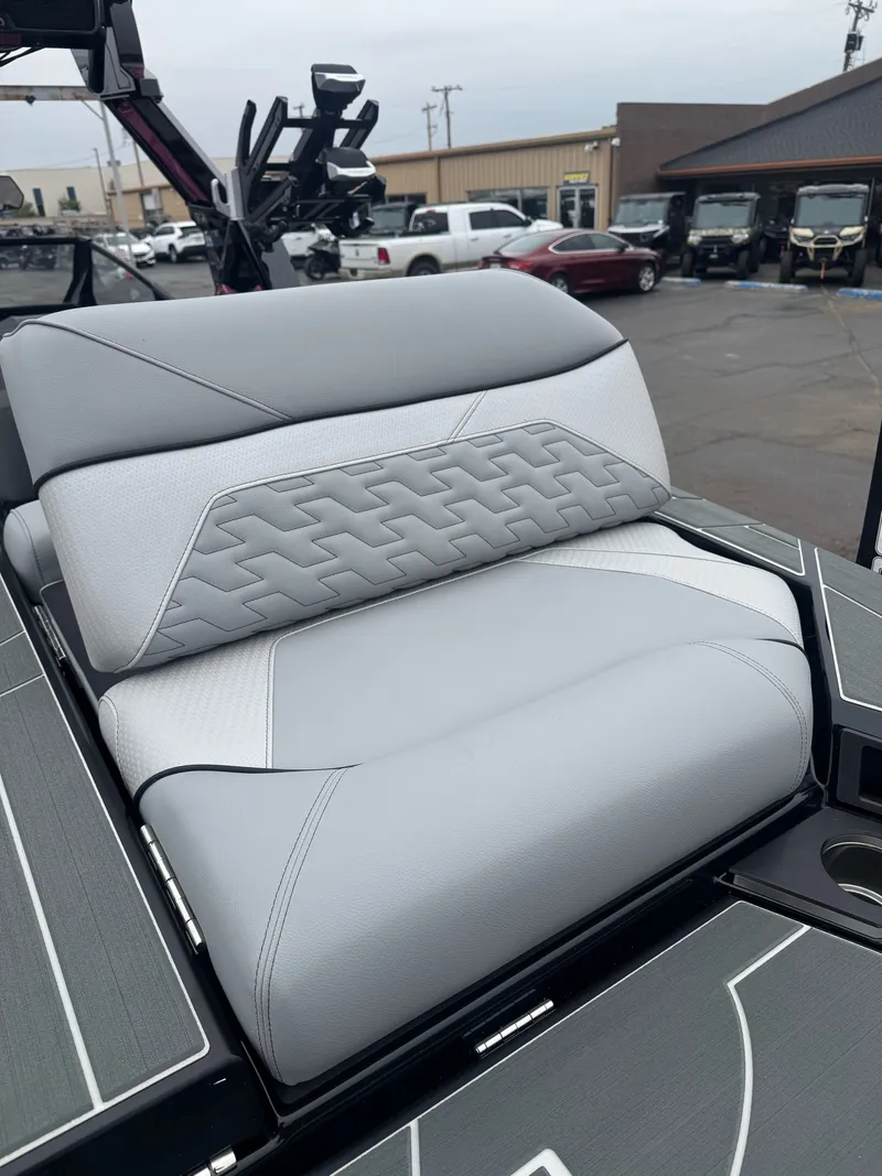 Slide: The Image of Centurion Ri245 2026 - 10