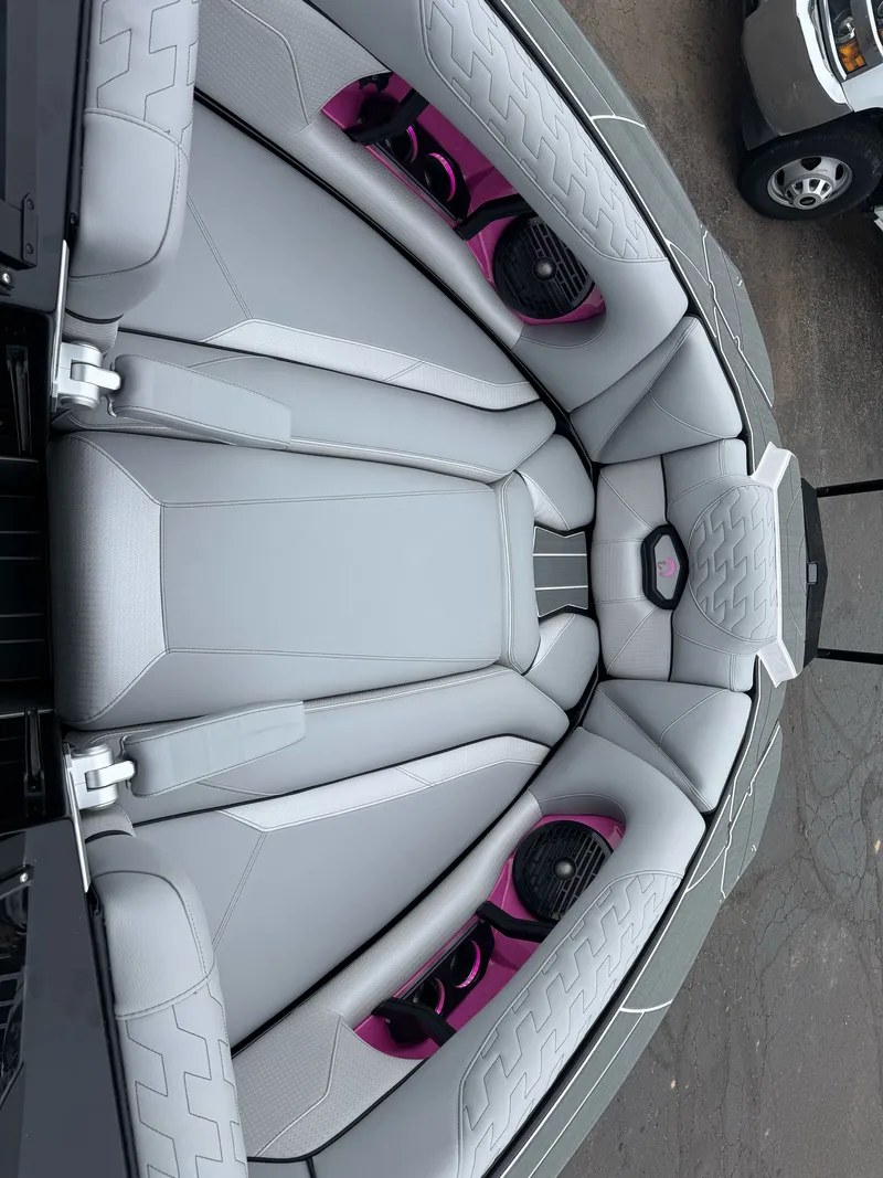 Slide: The Image of Centurion Ri245 2026 - 36