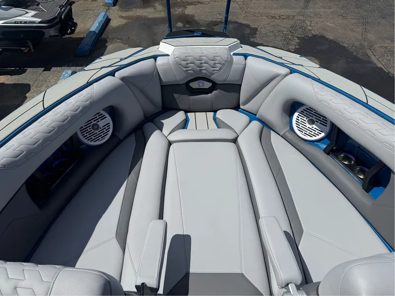 Slide: The Image of Centurion Ri265 2026 - 24