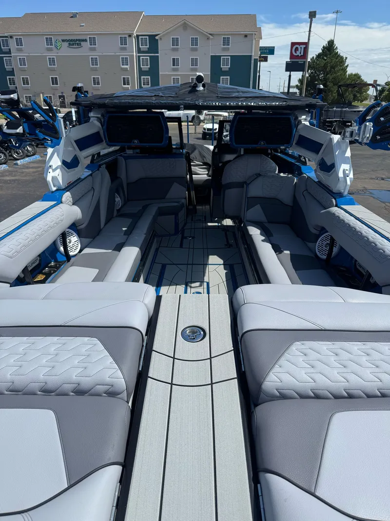 Slide: The Image of Centurion Ri265 2026 - 3