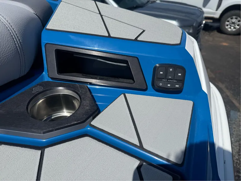 Slide: The Image of Centurion Ri265 2026 - 8