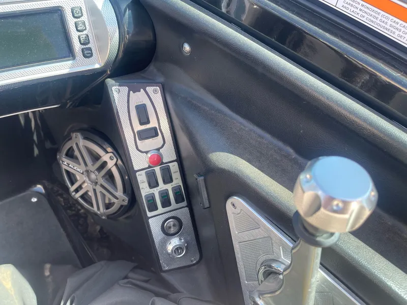 Slide: The Image of MasterCraft XStar 2013 - 13