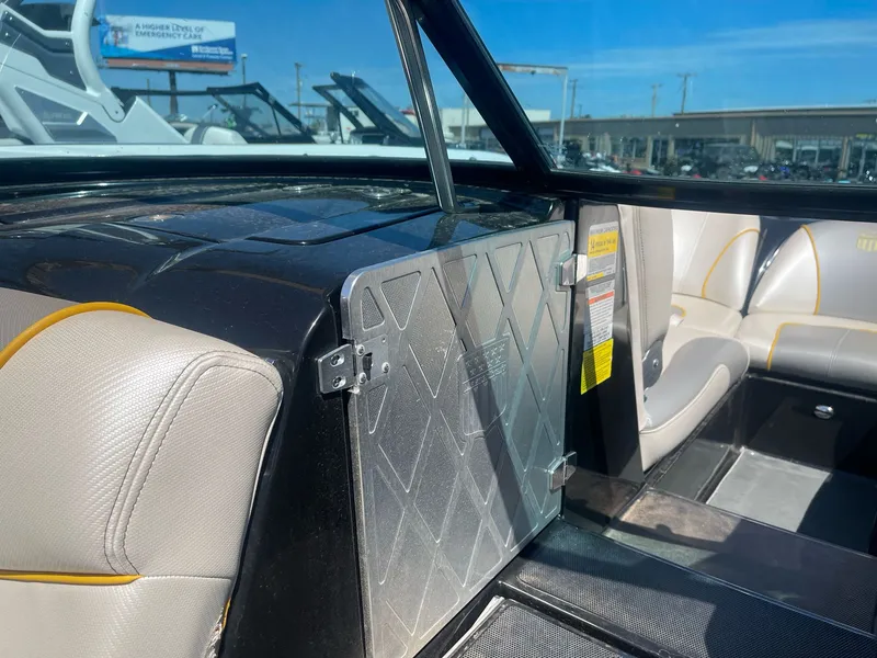 Slide: The Image of MasterCraft XStar 2013 - 14