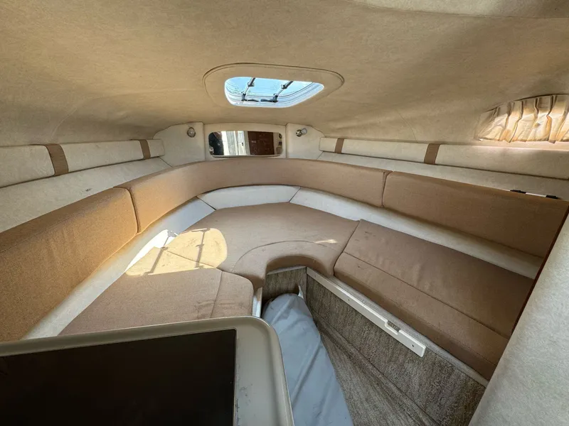 Slide: The Image of Sea Ray 240 Sundancer 2010 - 14