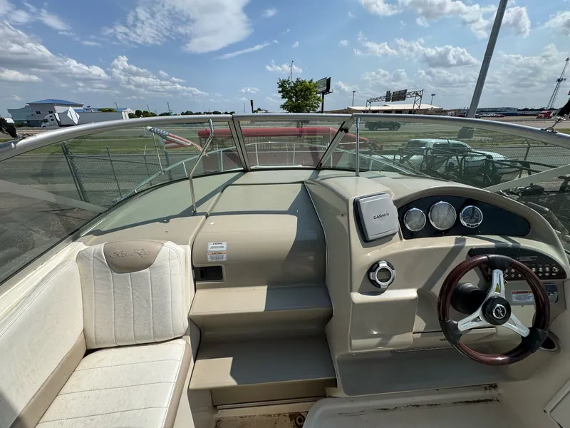 Slide: The Image of Sea Ray 240 Sundancer 2010 - 16