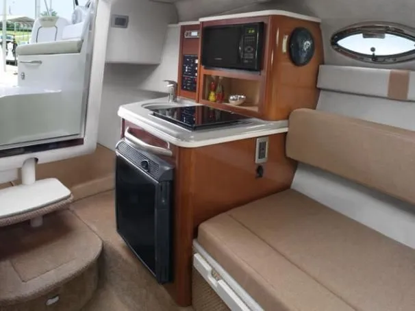 Slide: The Image of Sea Ray 240 Sundancer 2010 - 23