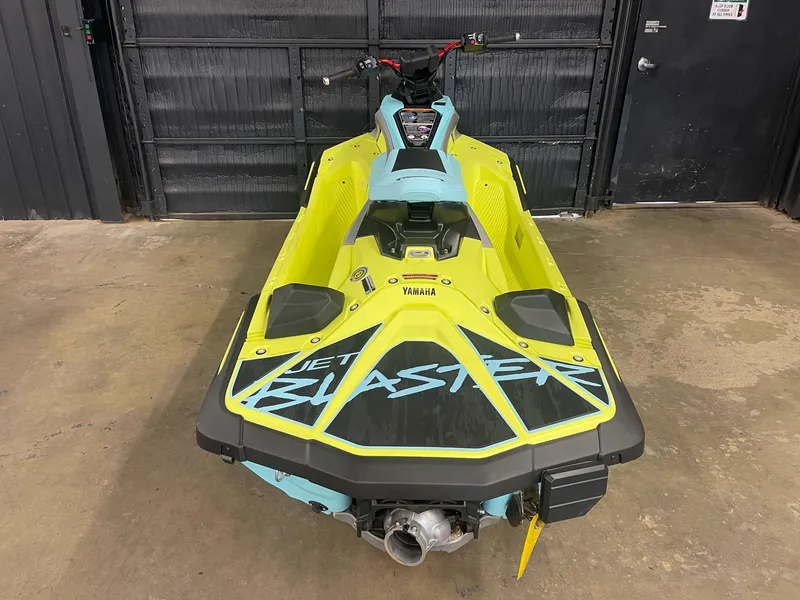 Slide: The Image of Yamaha Jetblaster PRO 2-Up 2025 - 4