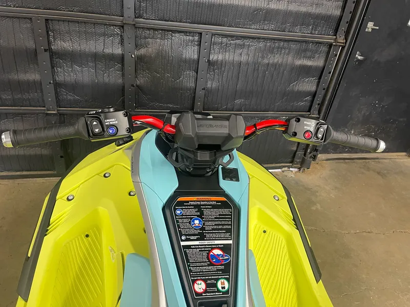 Slide: The Image of Yamaha Jetblaster PRO 2-Up 2025 - 6