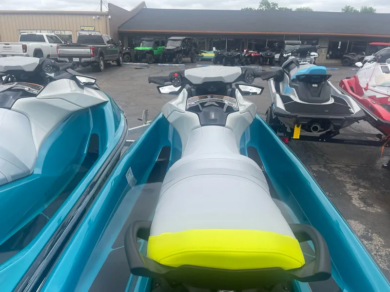 Slide: The Image of Sea-Doo GTI SE 130 iBR 2025 - 4