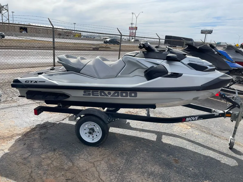 Slide: The Image of Sea-Doo GTX Limited 300 iDF Tech Package 2024 - 3