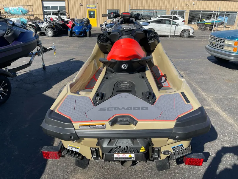 Slide: The Image of Sea-Doo RXT-X 325 Tech Package 2025 - 4