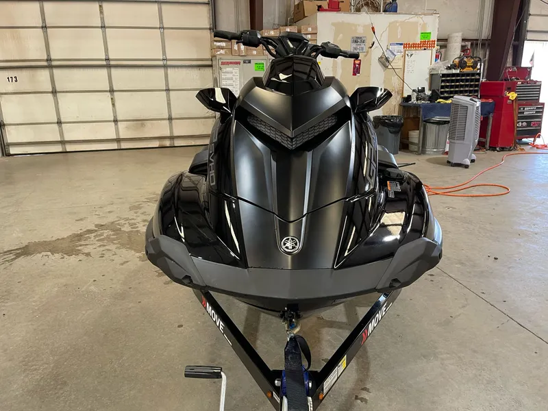 Slide: The Image of Yamaha GP SVHO with Audio 2024 - 3